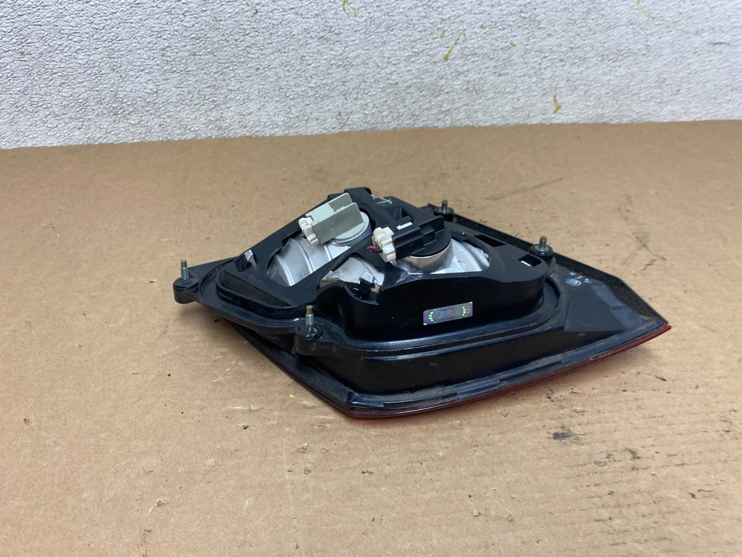 2002-2004 Infiniti i35 Inner Right Passenger Rh Side Tail Light OEM O9780 DW4
