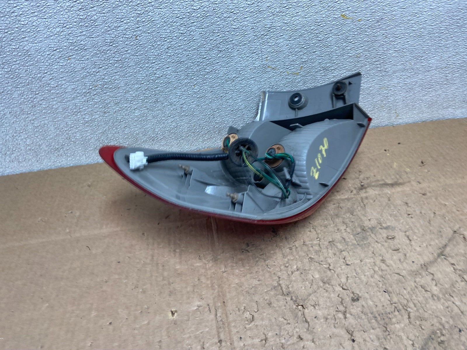 2008 to 2015 Nissan Rogue Right Passenger Rh Side Tail Light Oem Z1070 DW5
