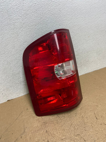 2007 to 2013 Chevrolet Silverado Left Driver LH Side Tail Light AG1281 LK2