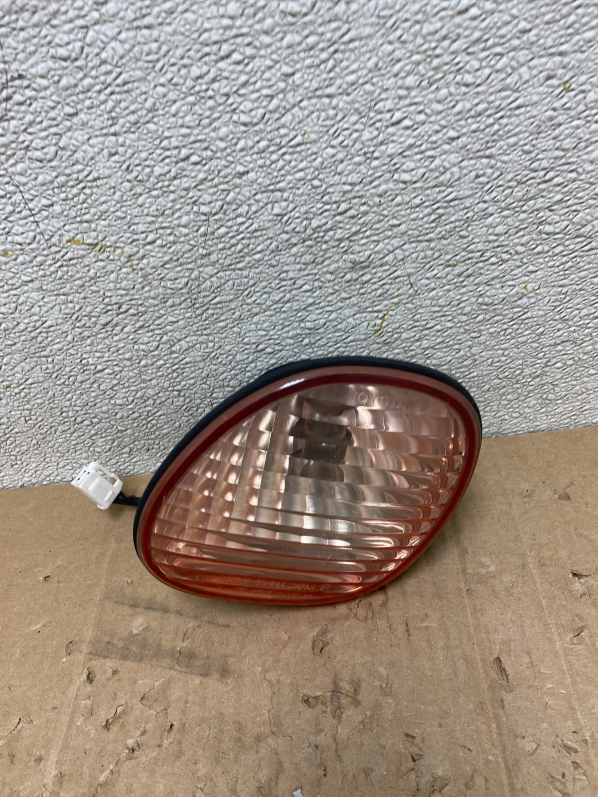1998 to 1999 Lexus Gs300 Right Passenger RH Tail Light U0601 DW0