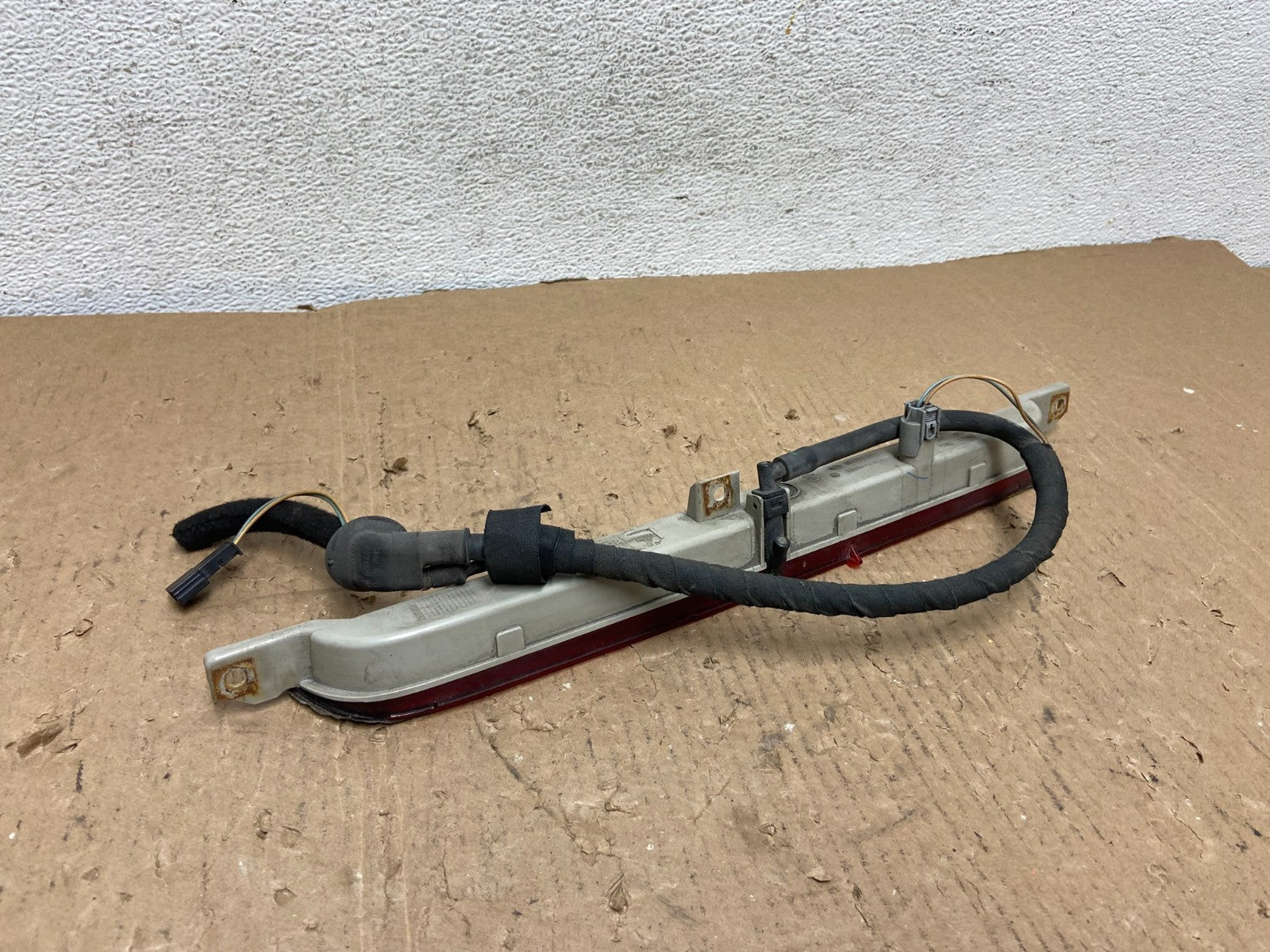 2007 to 2010 Bmw X5 E70 Rear 3RD Brake Tail Light AD8260 DG3