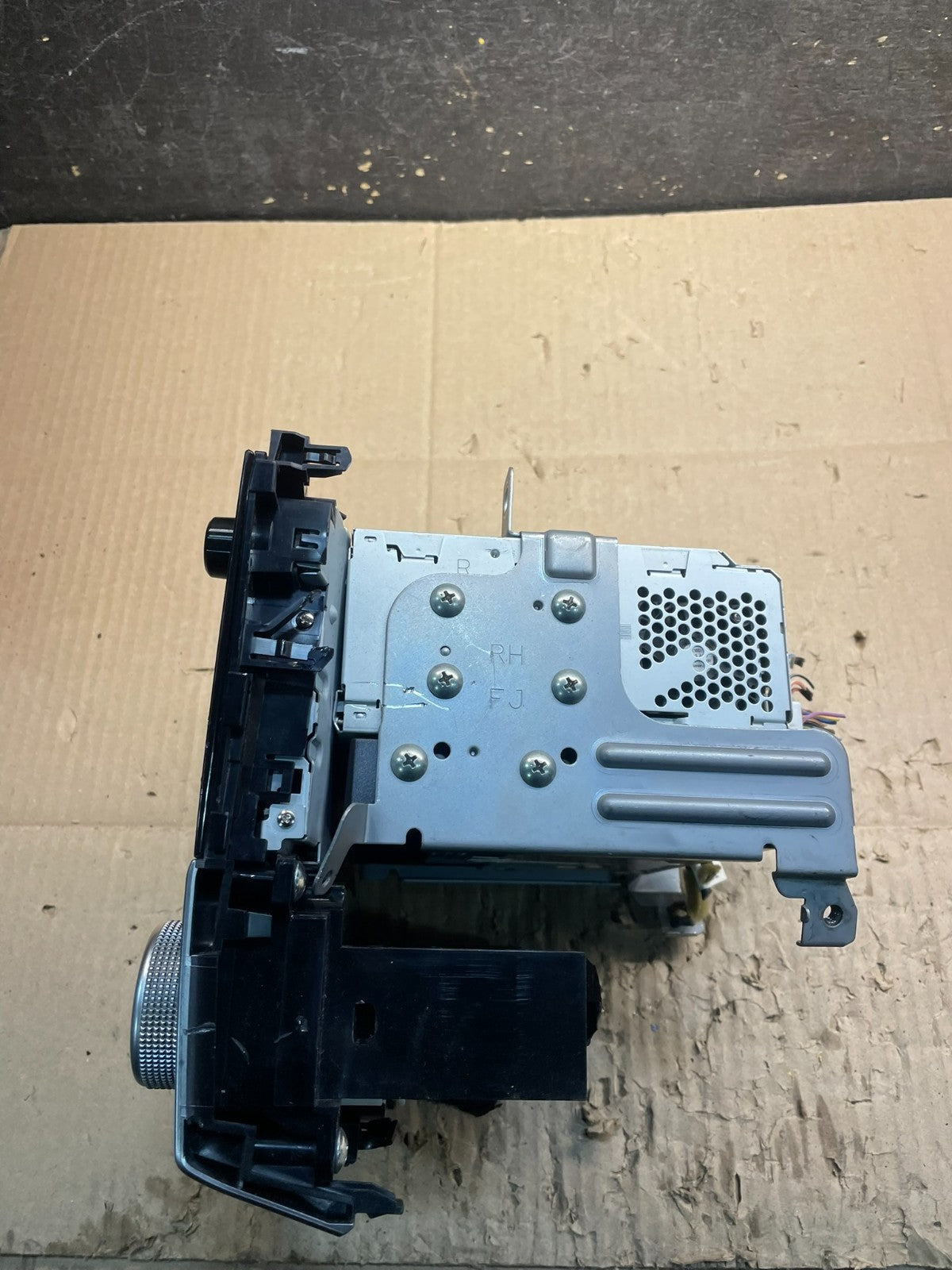 2016 2017 Subaru Impreza Crosstrek Radio Dash Screen Display x8490 DG4