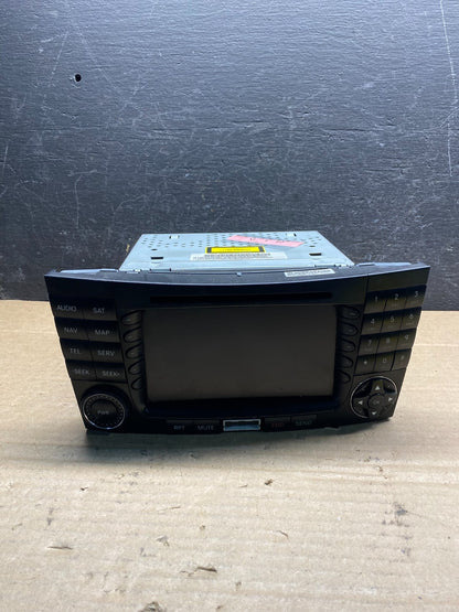 2003 2008 Mercedes E320 E350 Head Screen Display Radio CD Player Stereo ae81850