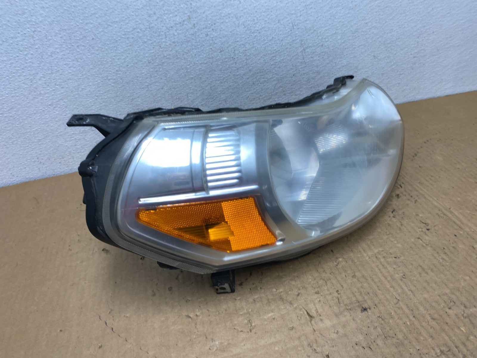 2007-2013 Suzuki SX4 Right Passenger RH Side Halogen Headlight AC8147 DW2