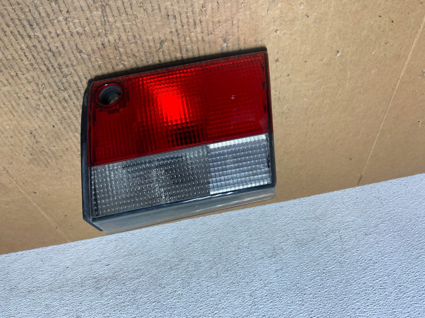 1994 to 1998 Saab 900 & Turbo Right Passenger RH Side Inner Tail Light AE0627 LK0