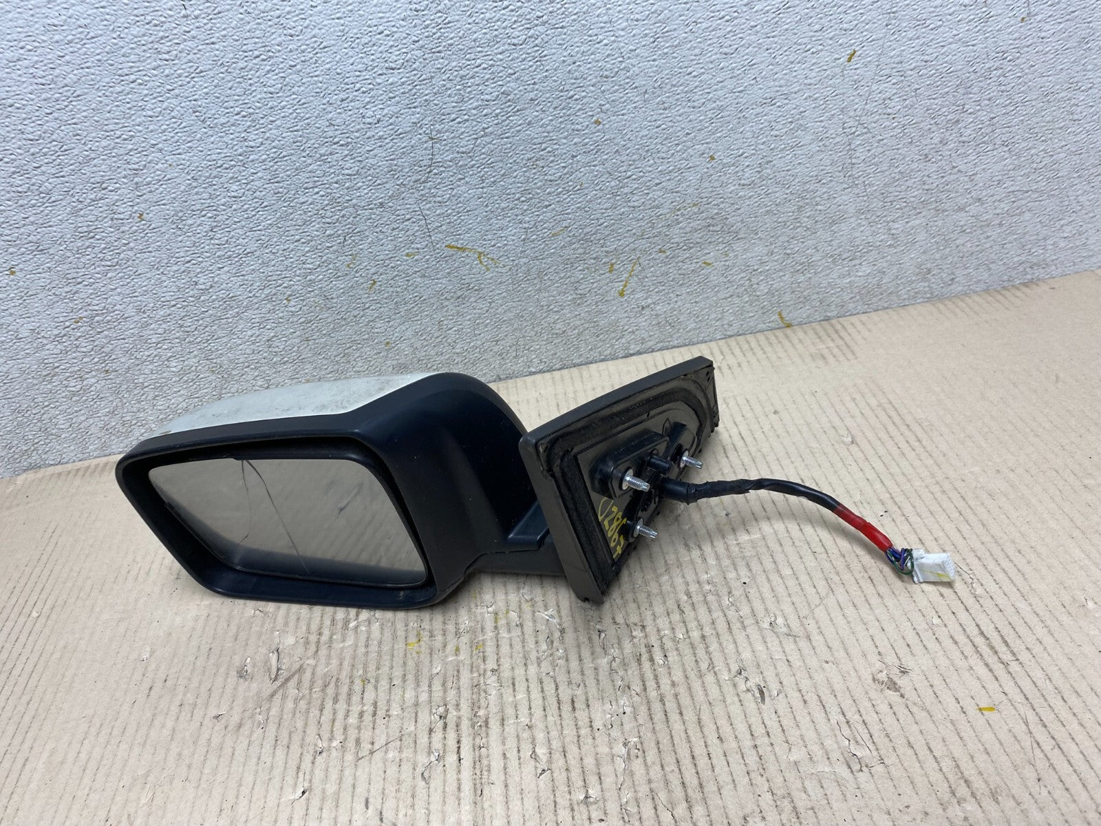2008 to 2015 Nissan Rogue Left Driver LH Door Mirror W/ Camera O2867 DG9