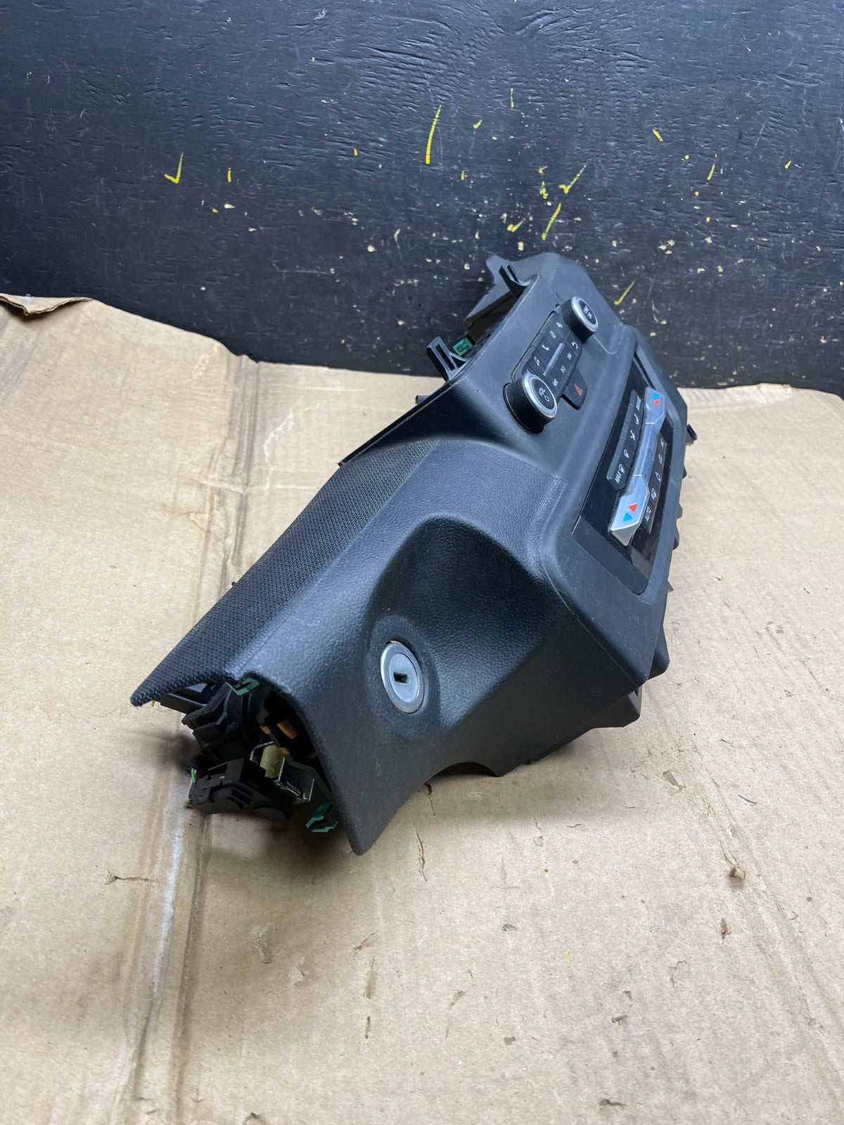 2020 to 2023 Ford  Explorer A/C Heater Climate Control Panel x5704 DG1