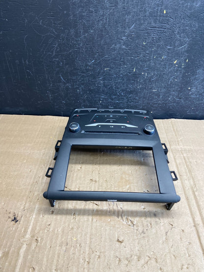 2014 - 2015 Ford Fusion Center Radio CD Player Sony Climate Control OE ae1831 DG3