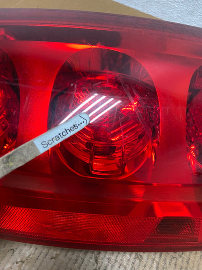 2007 to 2011 GMC Yukon Left Driver LH Side Tail Light AE1464 LK3