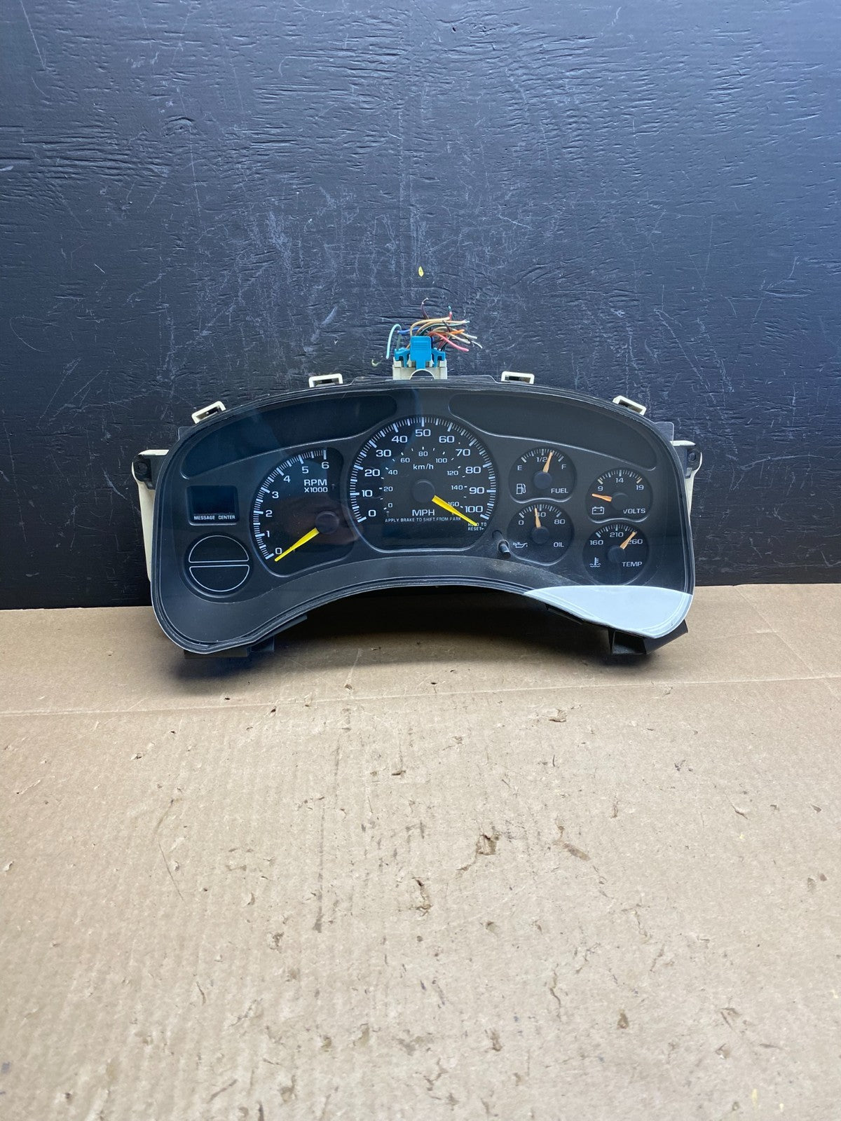 2002 GMC Yukon Speedometer Cluster Gauge AC6657 DG0