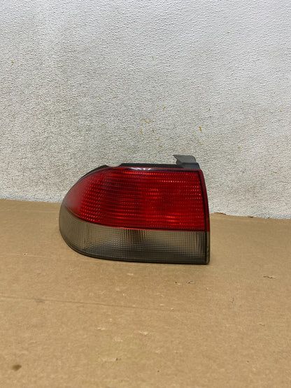 1999 to 2003 Saab 9-3 Left Driver LH Side Tail Light AH8206 DG0