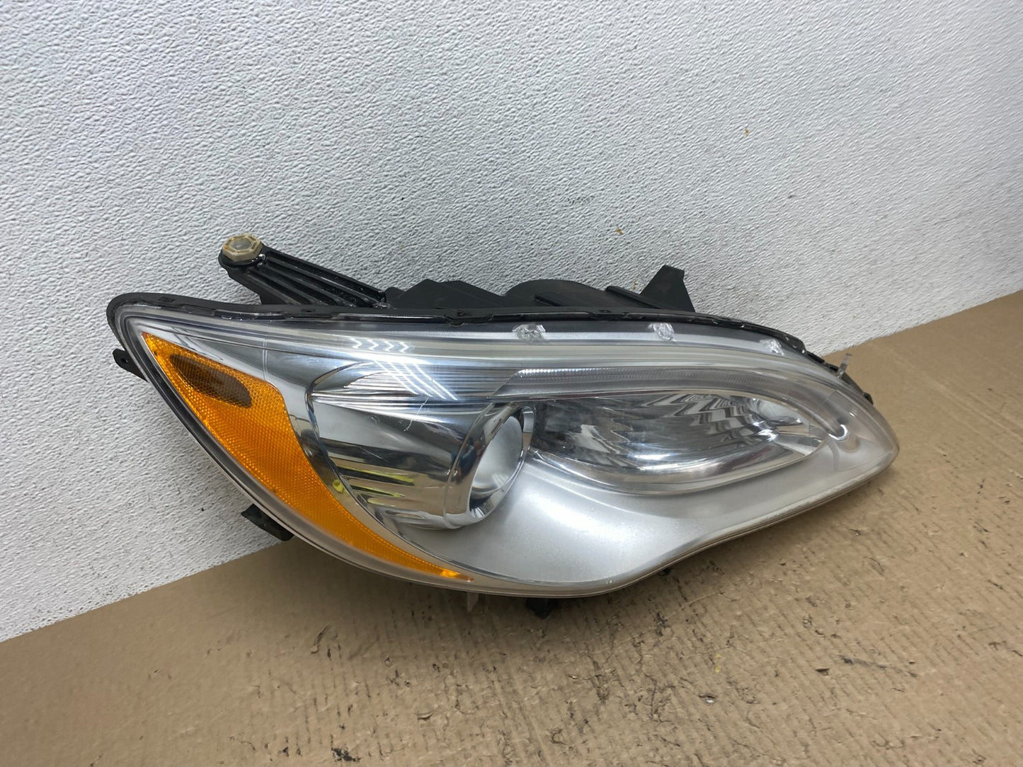 2011 2012 2013 2014 Chrysler 200 Right Passenger Halogen Headlight AF7111 DW2