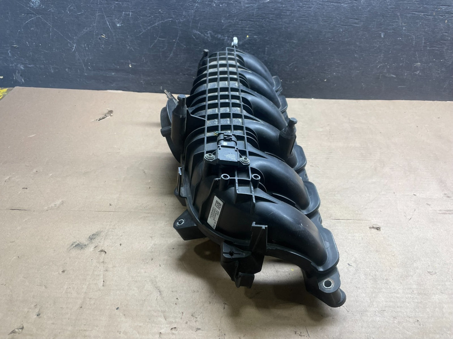 2015-2020 BMW E90 E92 3.0 Turbo Engine Air Intake Manifold 70323536 OEM P7244 DG1