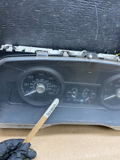 2009 to 2011 Lincoln Town Car Speedometer Cluster Gauge t4400 DG1
