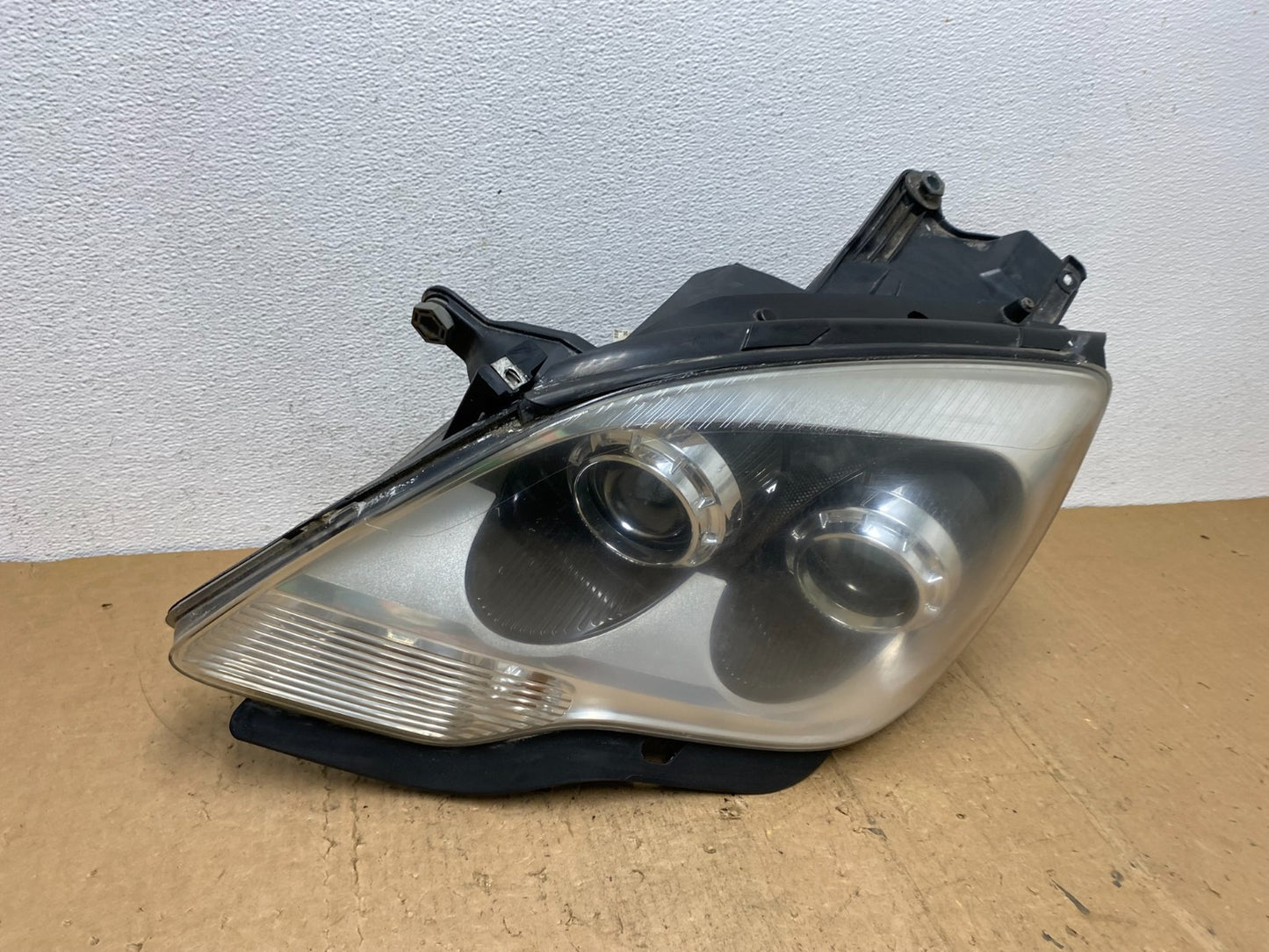 2007-2012 Gmc Acadia Xenon HID Headlight Left Driver LH Side AD0543 DW2