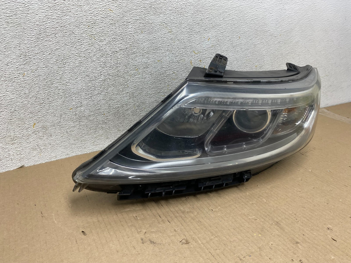 2014 to 2015 Kia Sorento Left Driver LH Side Headlight Halogen AH5751 DW1