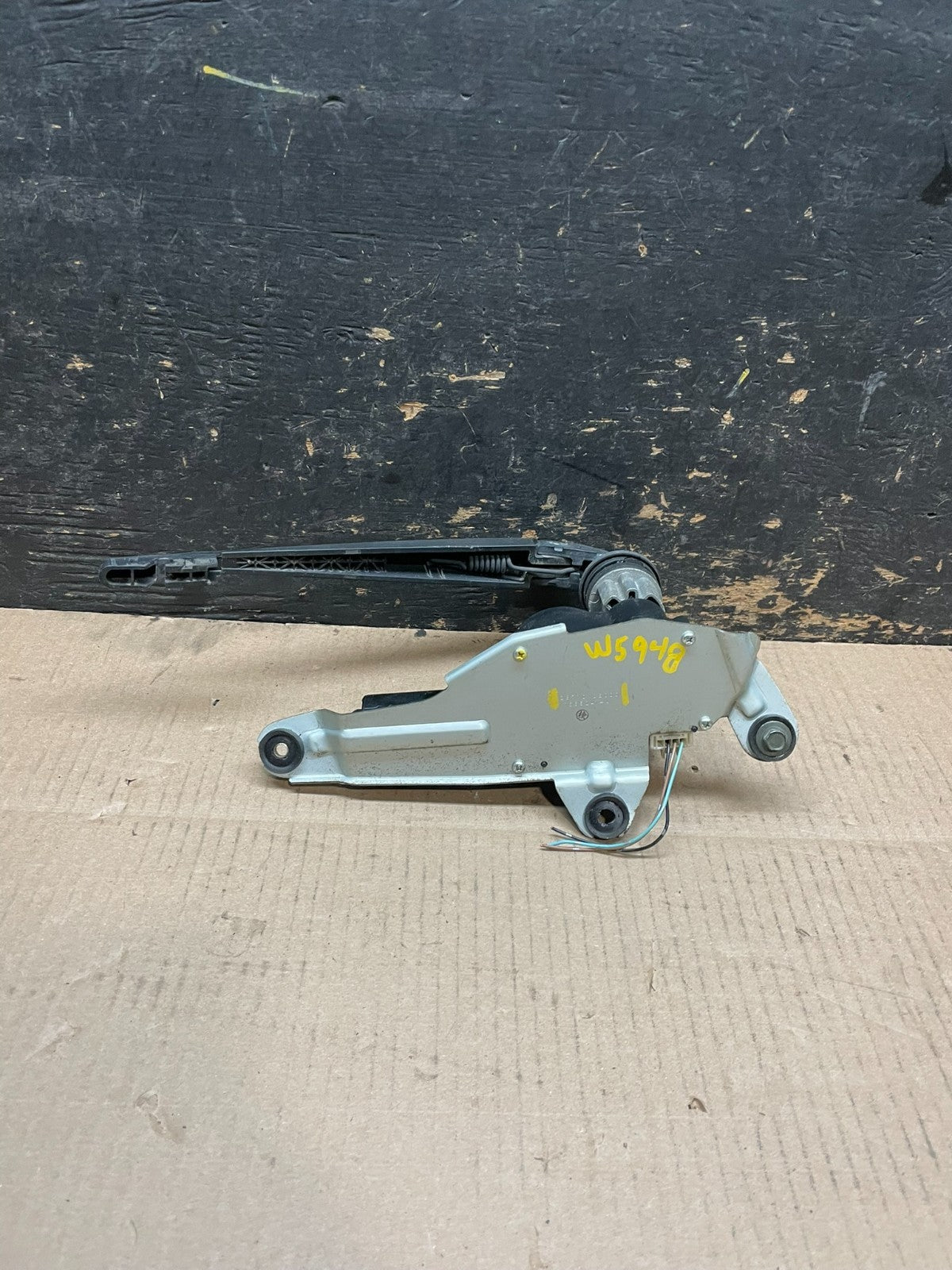 2003-2008 Infiniti FX35 Rear Liftgate Back Window Wiper Motor OEM W5948 DG4