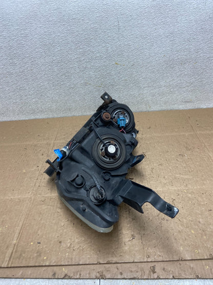 2004 2005 Honda Civic Sedan Headlight Halogen Right Passenger Rh Z1050 DW6