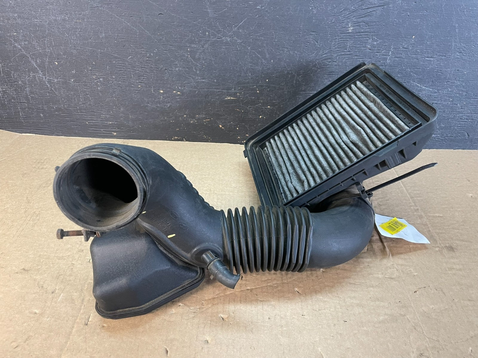 2011 - 2015 Hyundai Sonata Air Cleaner Intake Hose Tube af5377 DG3