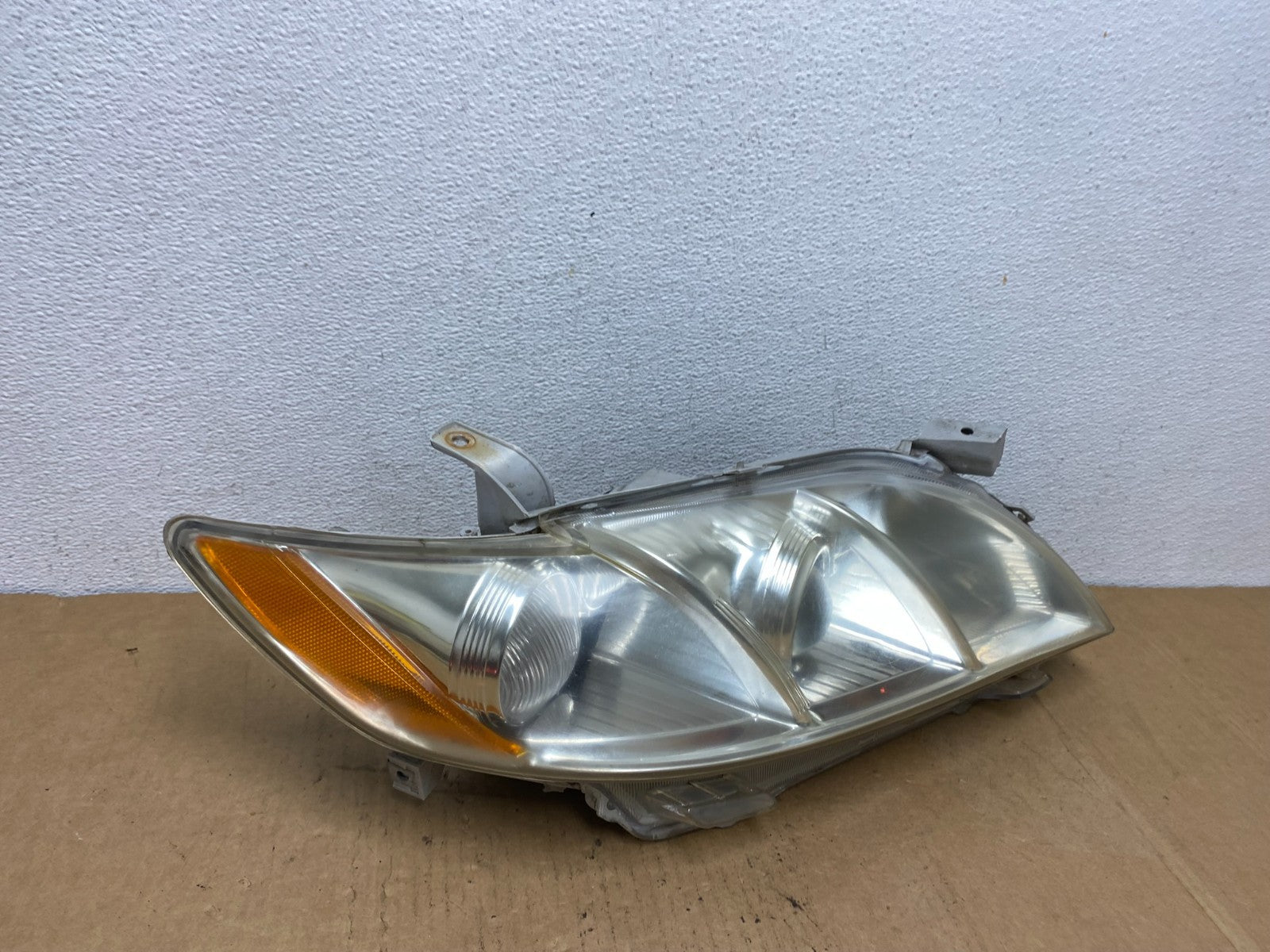 2007 - 2009 Toyota Camry Halogen Right Passenger Headlight AC8460 DW2