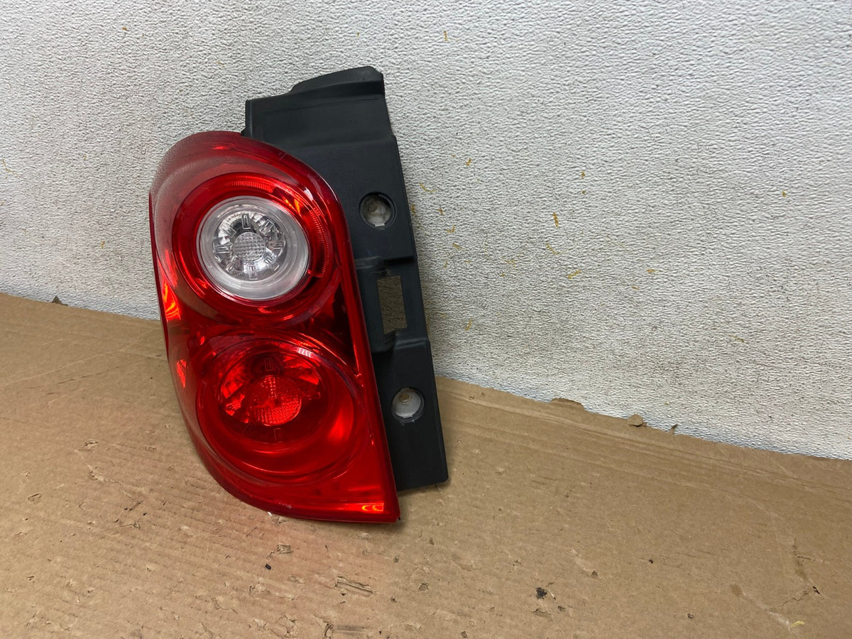 2010 to 2015 Chevrolet Equinox Left Driver Lh Side Tail Light AH8956 LK2