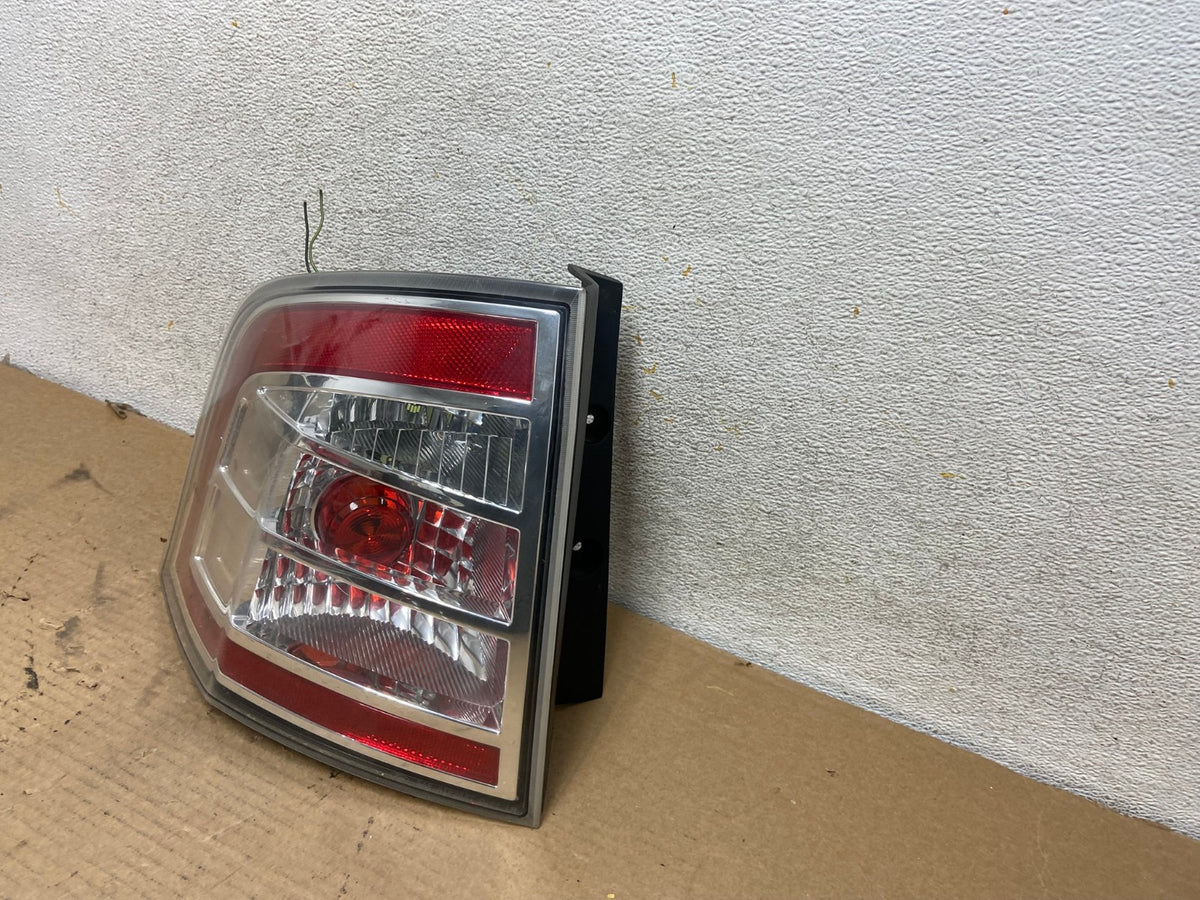 2007 to 2010 Ford Edge Tail light Left Driver Side AH4329 LK2
