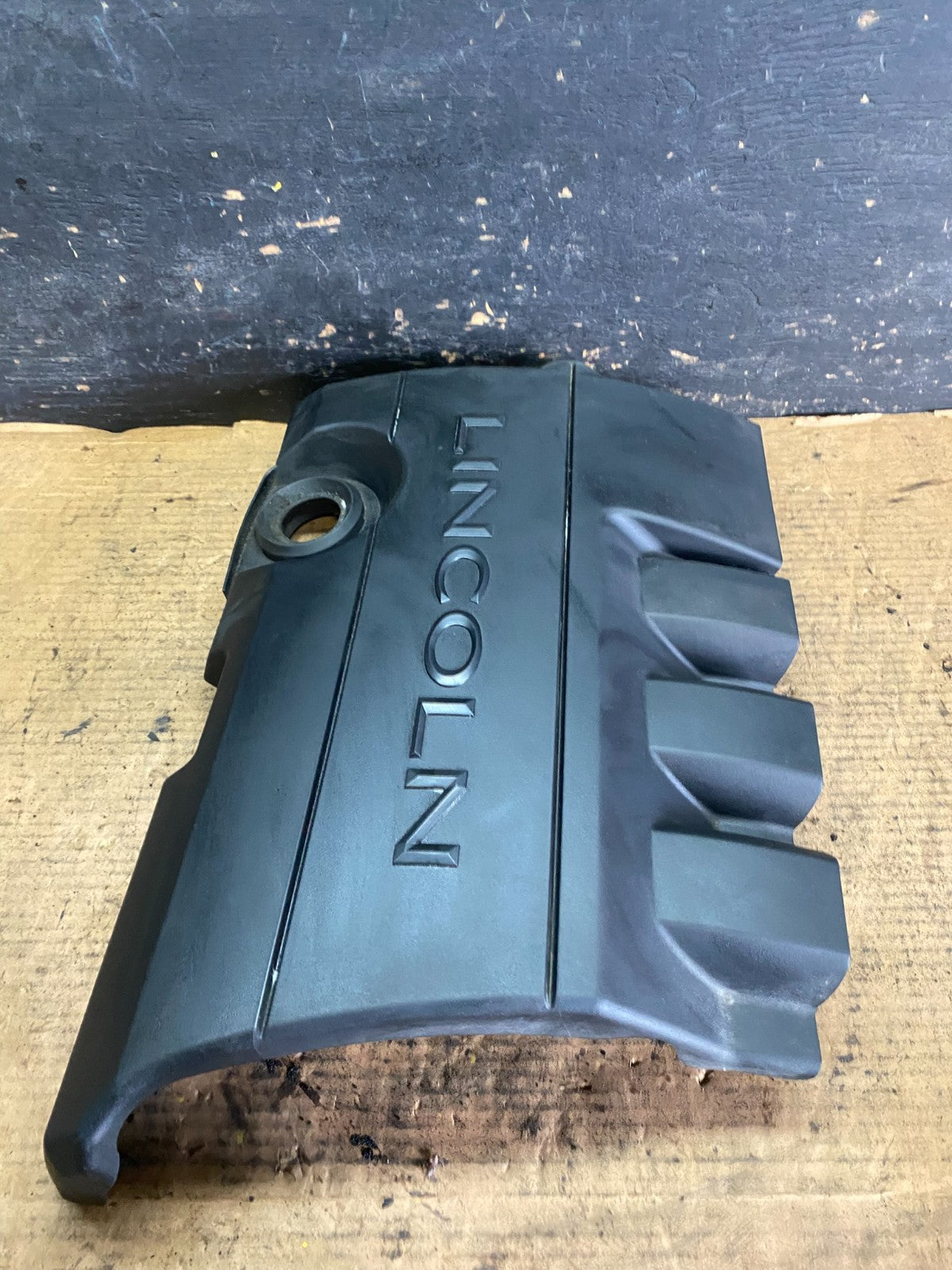 2009 to 2012  Lincoln MKS 3.7L Engine Motor Cover S1196 DG2