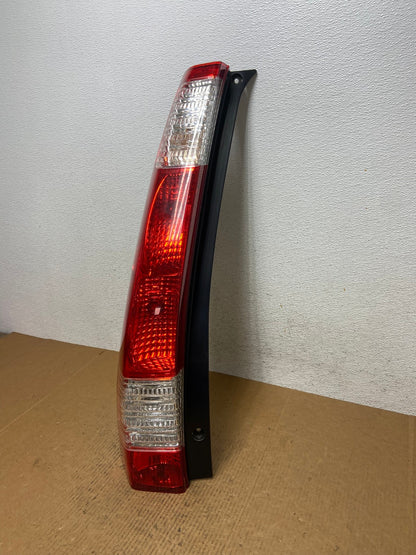 2005 to 2006 Honda Cr-v Crv Left Driver LH Tail Light AE0613 LK1