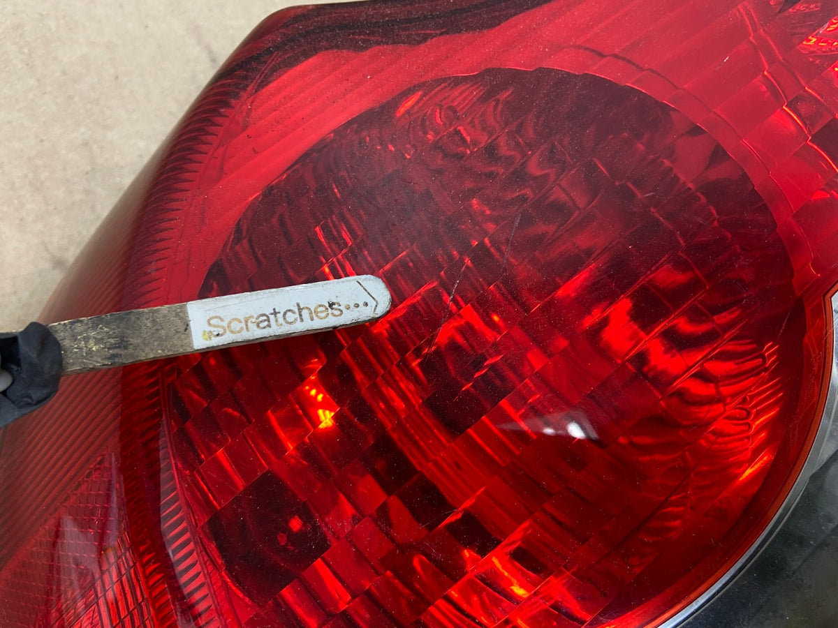 2006 to 2010 Volvo C70 Convertible Left Driver LH Side Tail Light AH6900 LK3