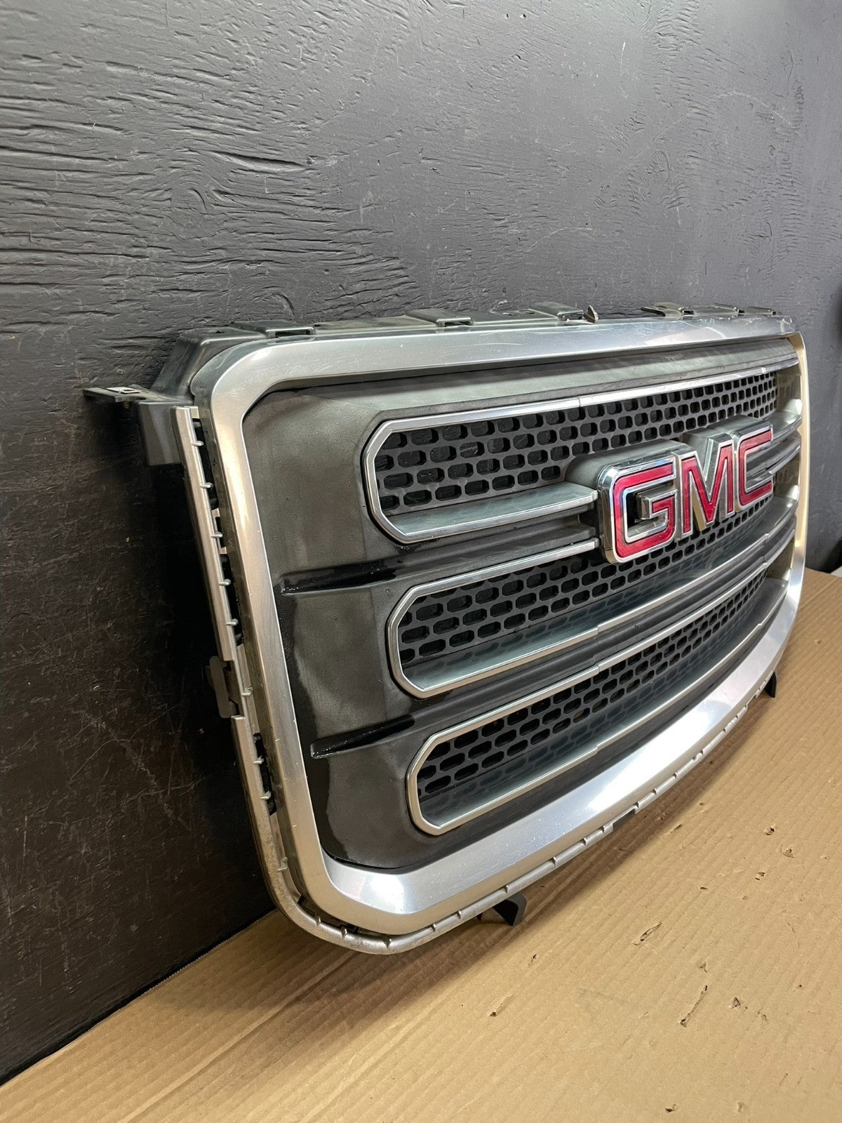 2013 2014 2015 GMC Acadia Front Upper Grill Grille AF3331 DG2