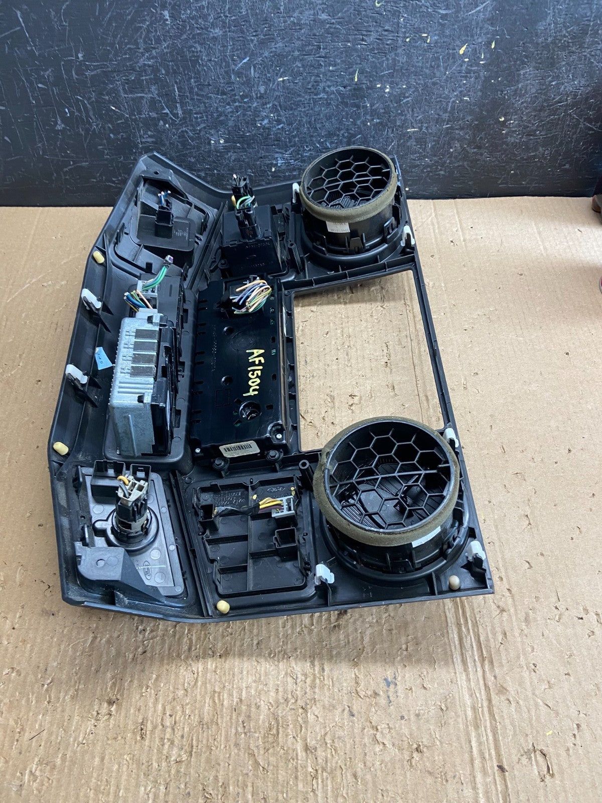 2008-2010 Ford F250 F350 Radio Climate Control Radio Bezel Trim Panel af1504 DG5