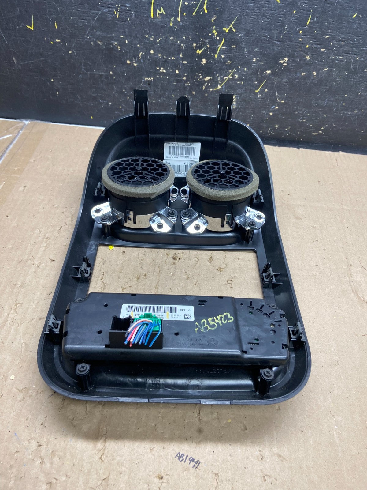 2011 to 2017 Jeep Compass Dash Climate Temperature Control Radio Bezel AB5423 DG4
