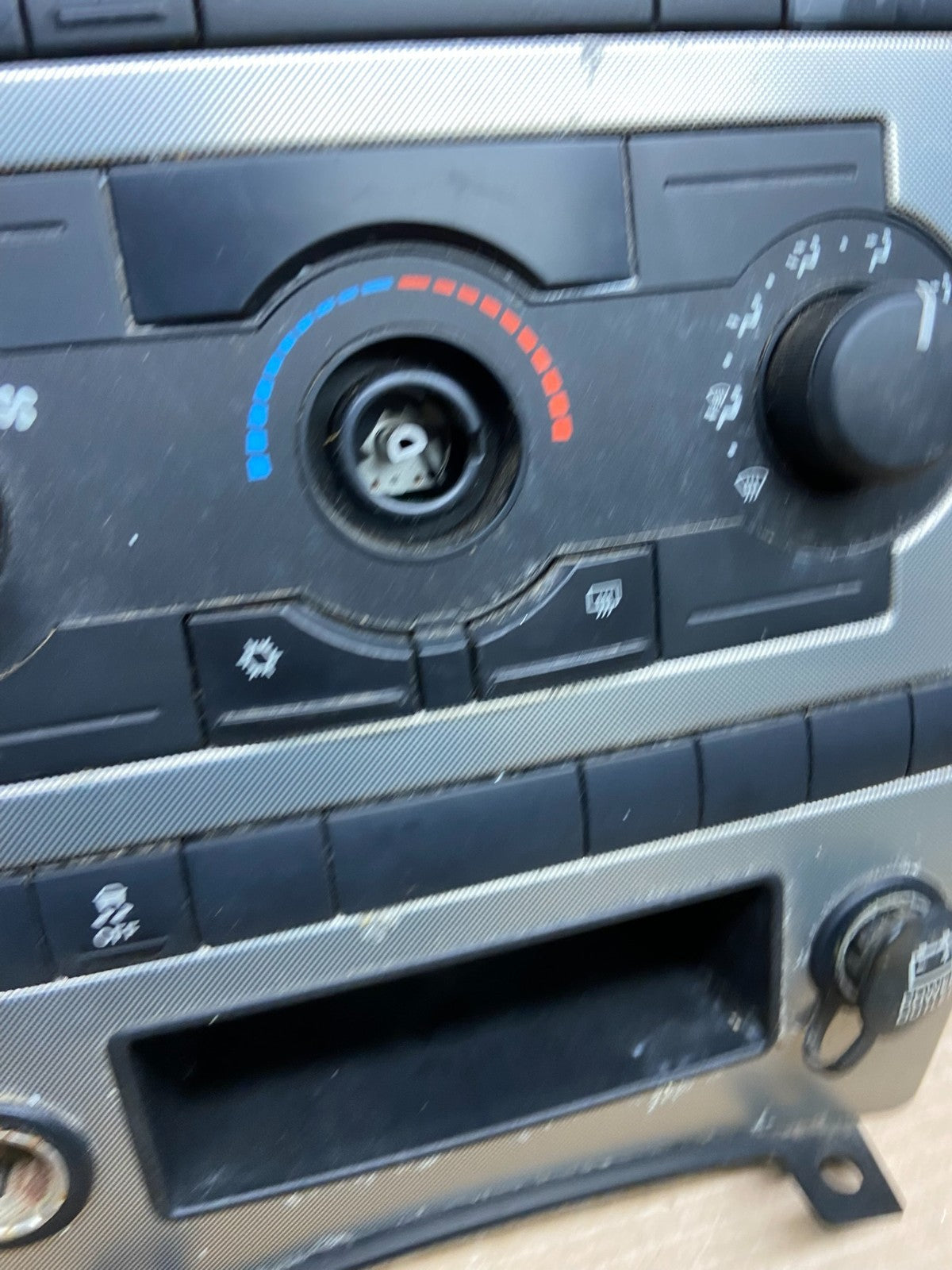 2005 2006 2007 Jeep Commander Grand Cherokee A/C Climate Control Bezel ac5226 DG3