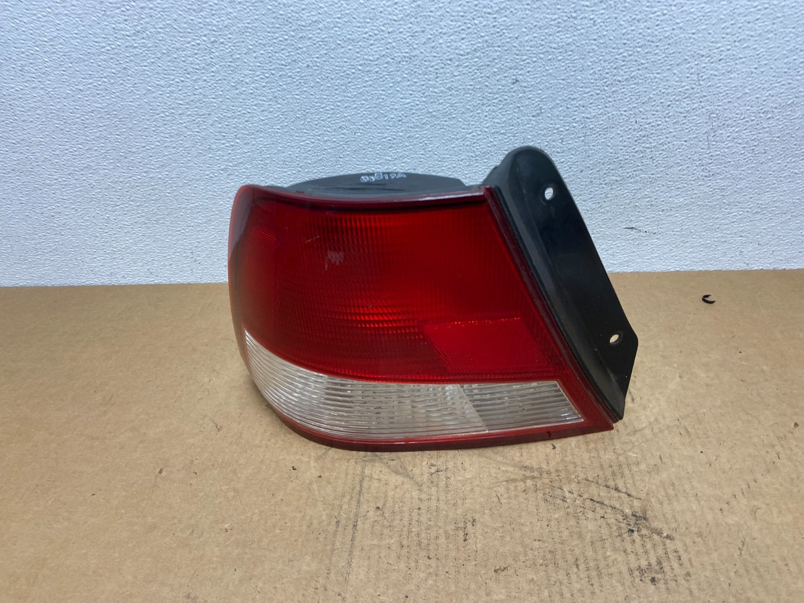 1999 to 2005 Hyundai Accent MK2 Left Driver LH Tail Light Oem AC2910 DG0
