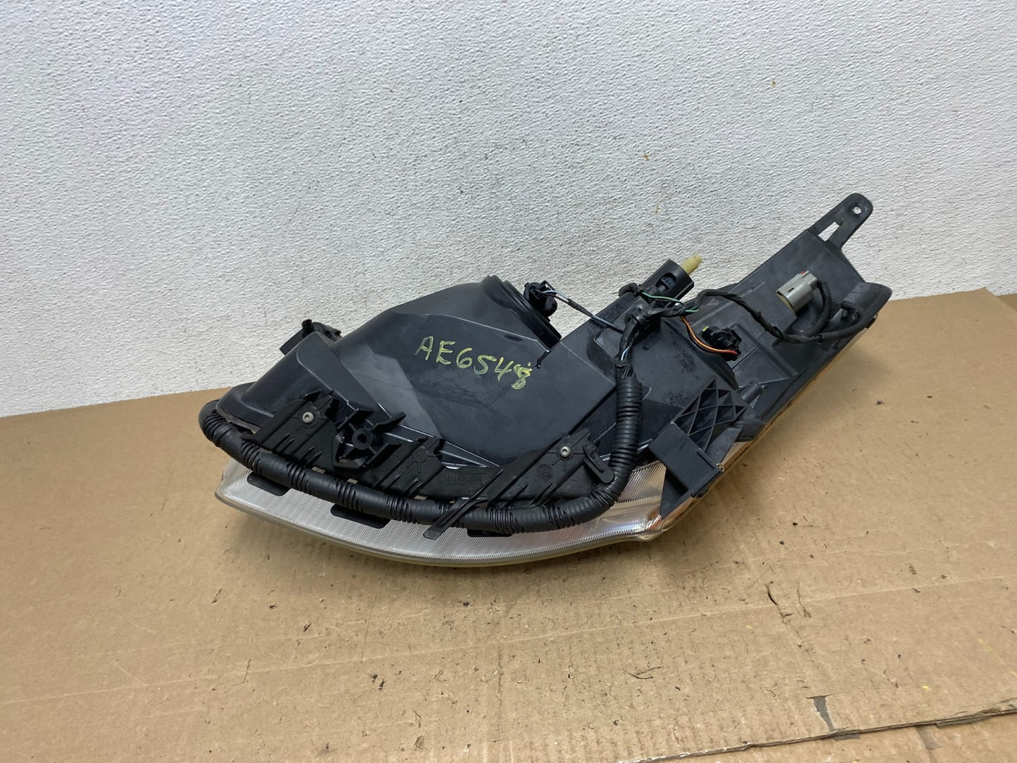 Sedan 2010 2011 2012 Nissan Altima Headlight Right Passenger Rh AE6548 DW8
