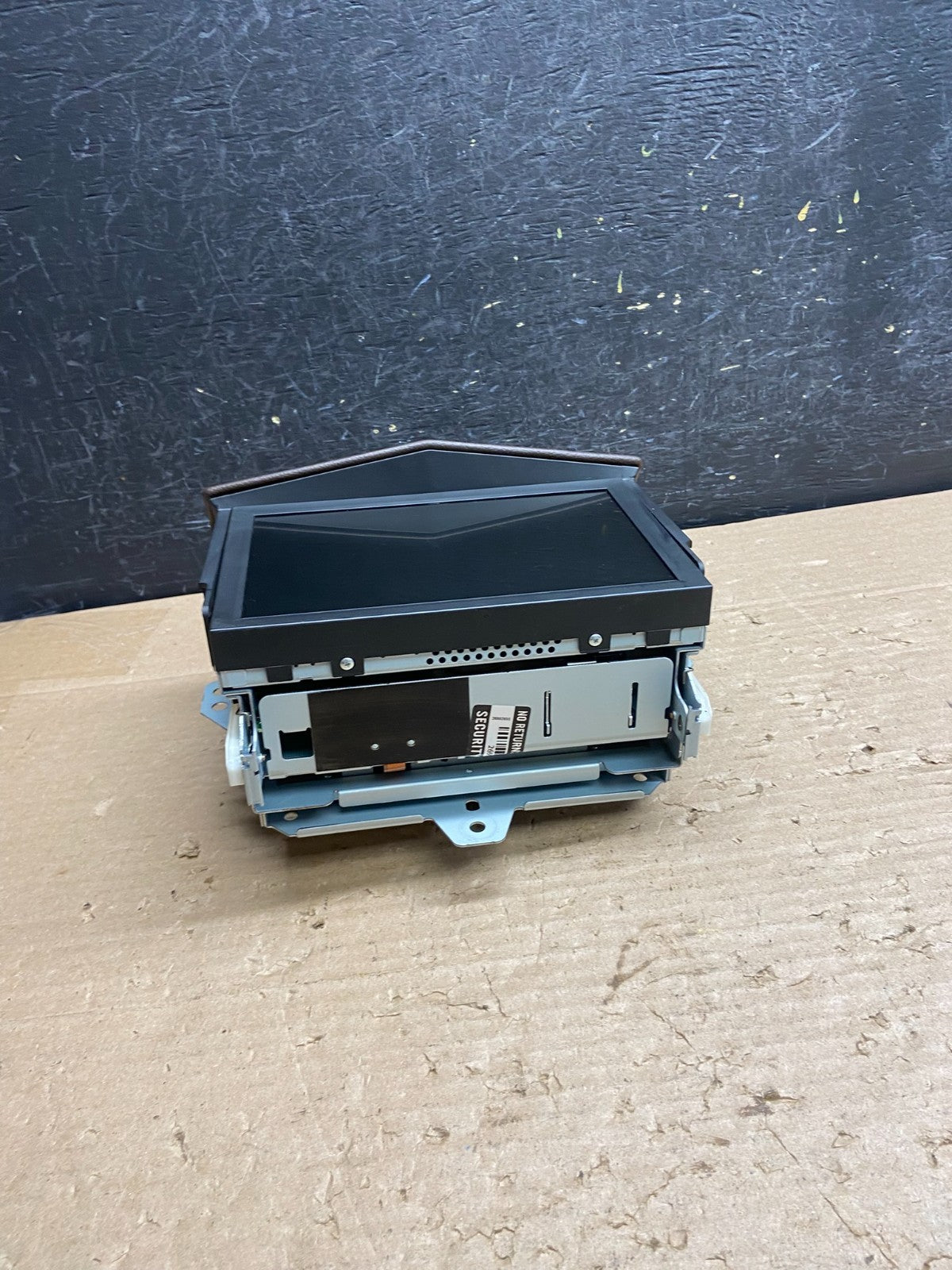 2008 to 2012 Cadillac SRX CTS Audio Radio Screen Display Player AG8524 DG3
