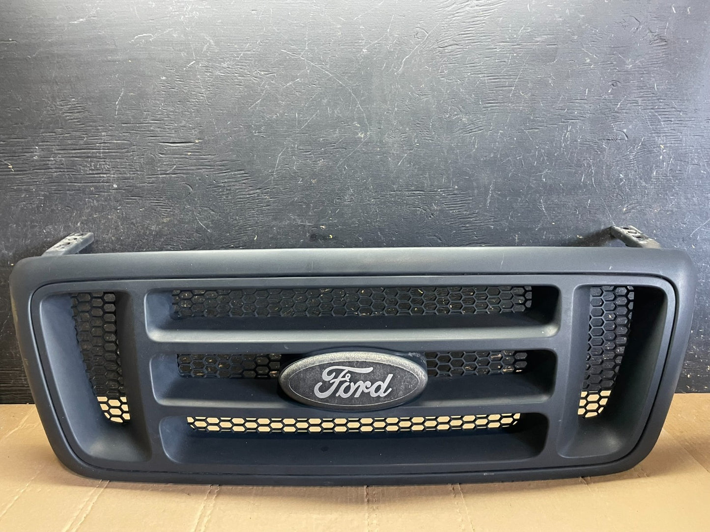 2004 to 2008 Ford F150 F-150 Front Upper Grill Grille OEM aa6182 DG0