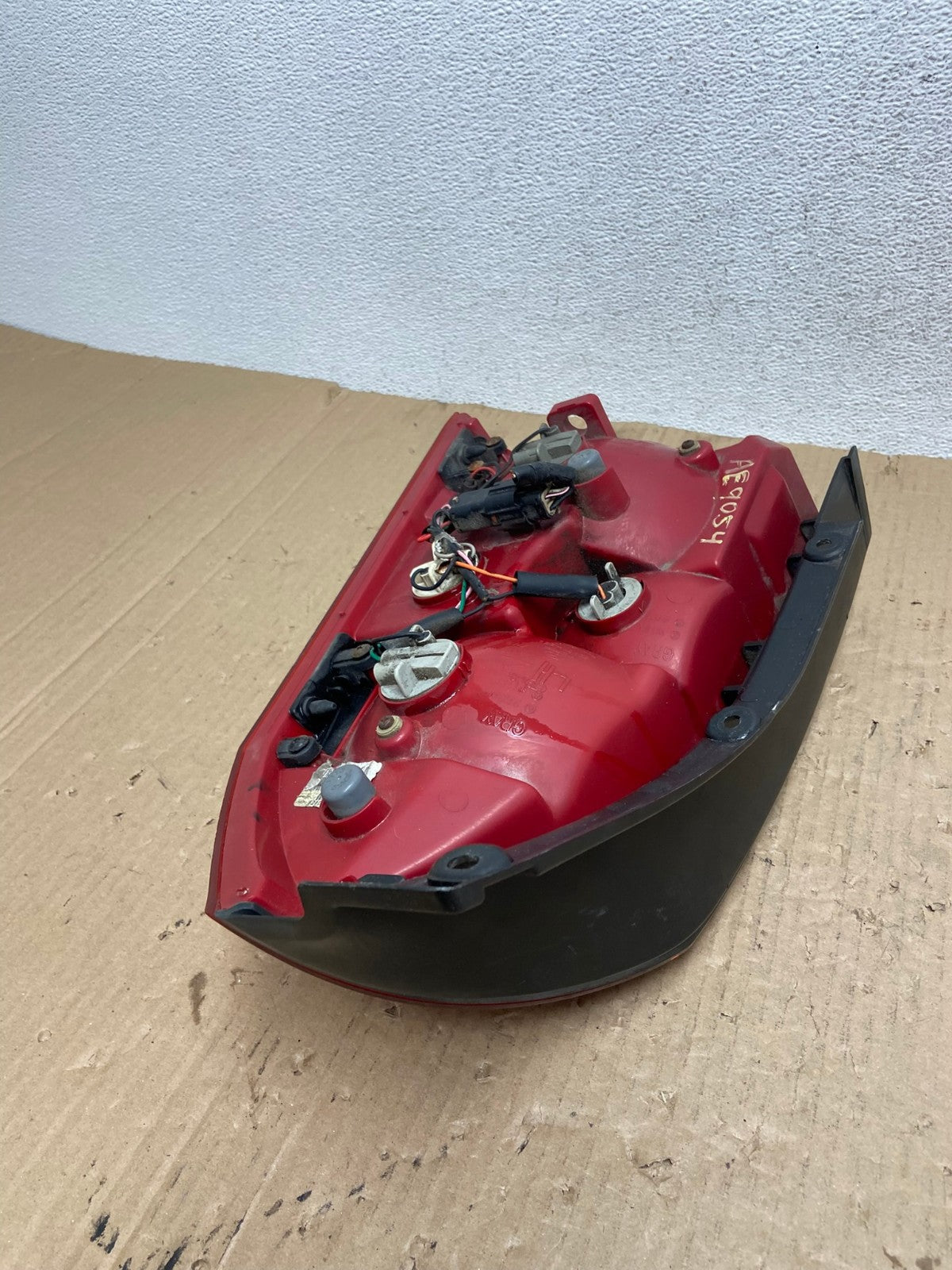 2005 to 2009 Hyundai Tucson Left Driver Lh Side Tail Light AE9054 LK6