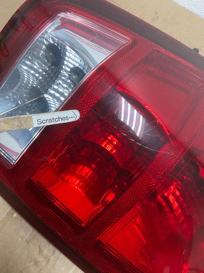 2005 to 2006 Jeep Grand Cherokee Left Driver Side Lh Tail Light AB8315 LK3