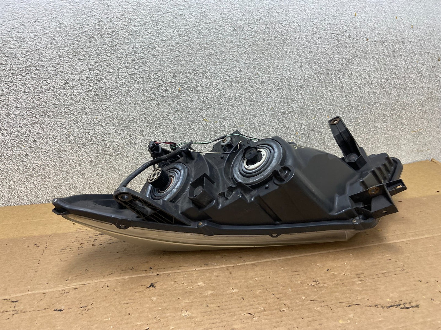 2013 to 2016 Nissan Pathfinder Right Passenger RH Side Headlight OEM AB5270 DW6