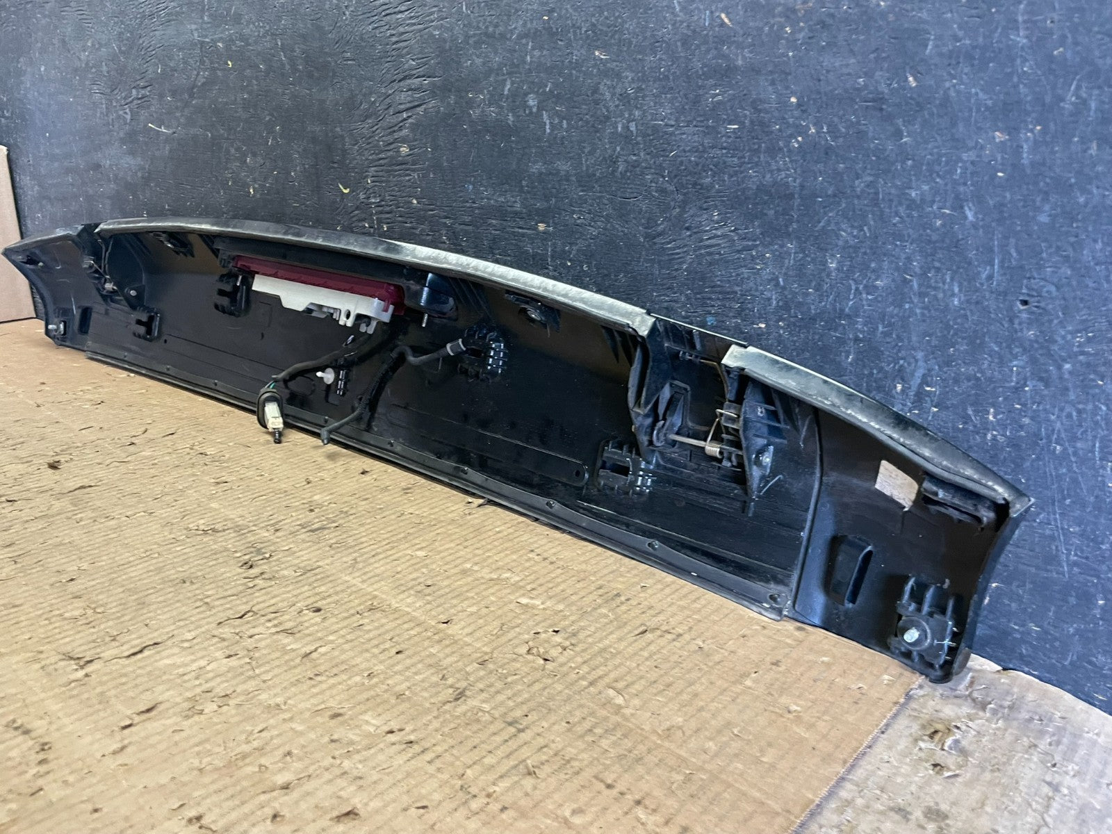 2009 to 2015 Honda Pilot Rear Trunk Spoiler Gate Oem Y6375 DG8