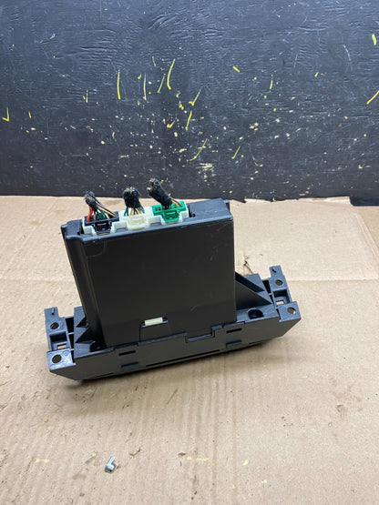 2006 to 2011 Cadillac DTS AC Heater Climate Control Panel Y5445 DG4