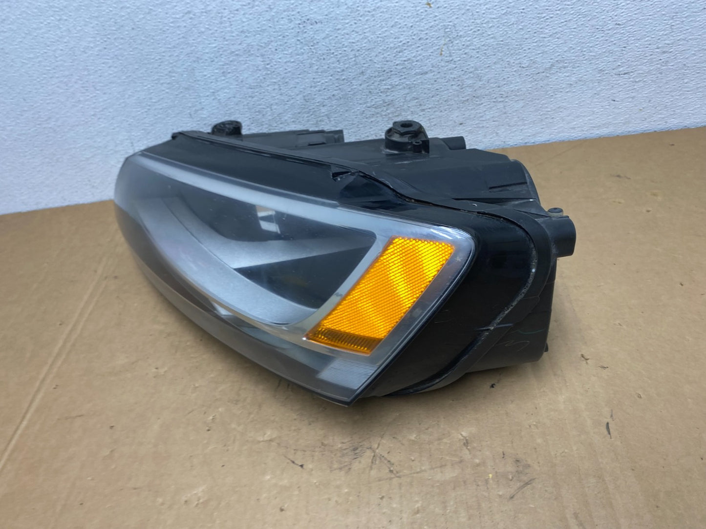 2011 to 2014 Volkswagen Jetta Left Driver LH Headlight Halogen AD2748 DW1