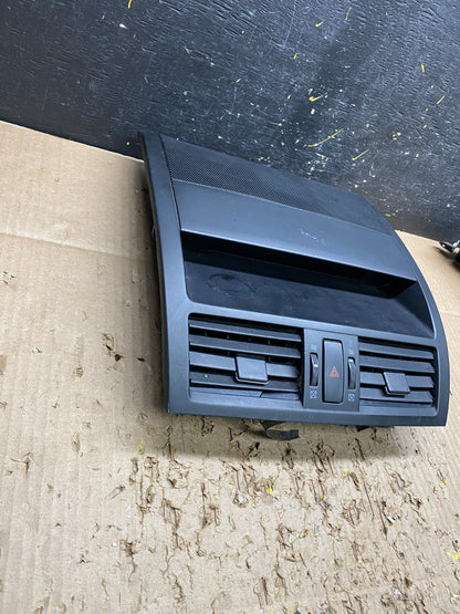 2009 to 2012 Mazda 6 Center Console Dash Dual Air Vent Oem V7437 DG2