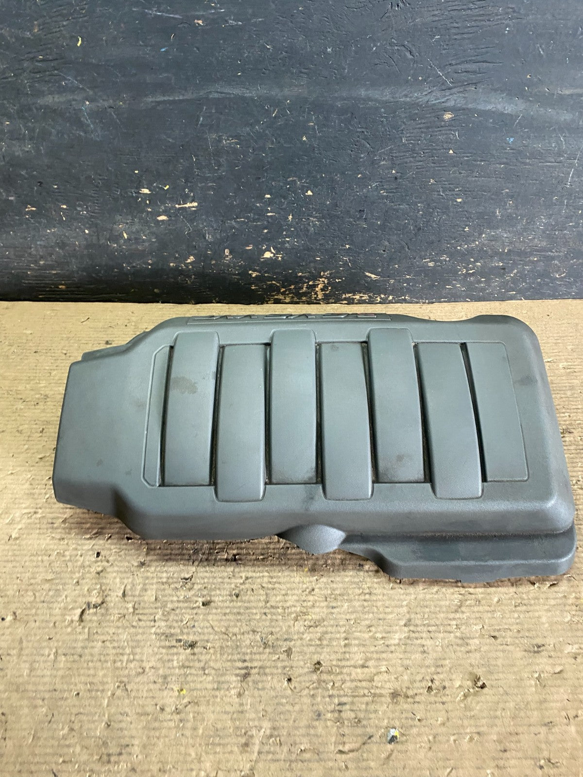 2007 to 2008 GMC Acadia 3.6L VVT Engine Cover Shield OEM S3649 DG1