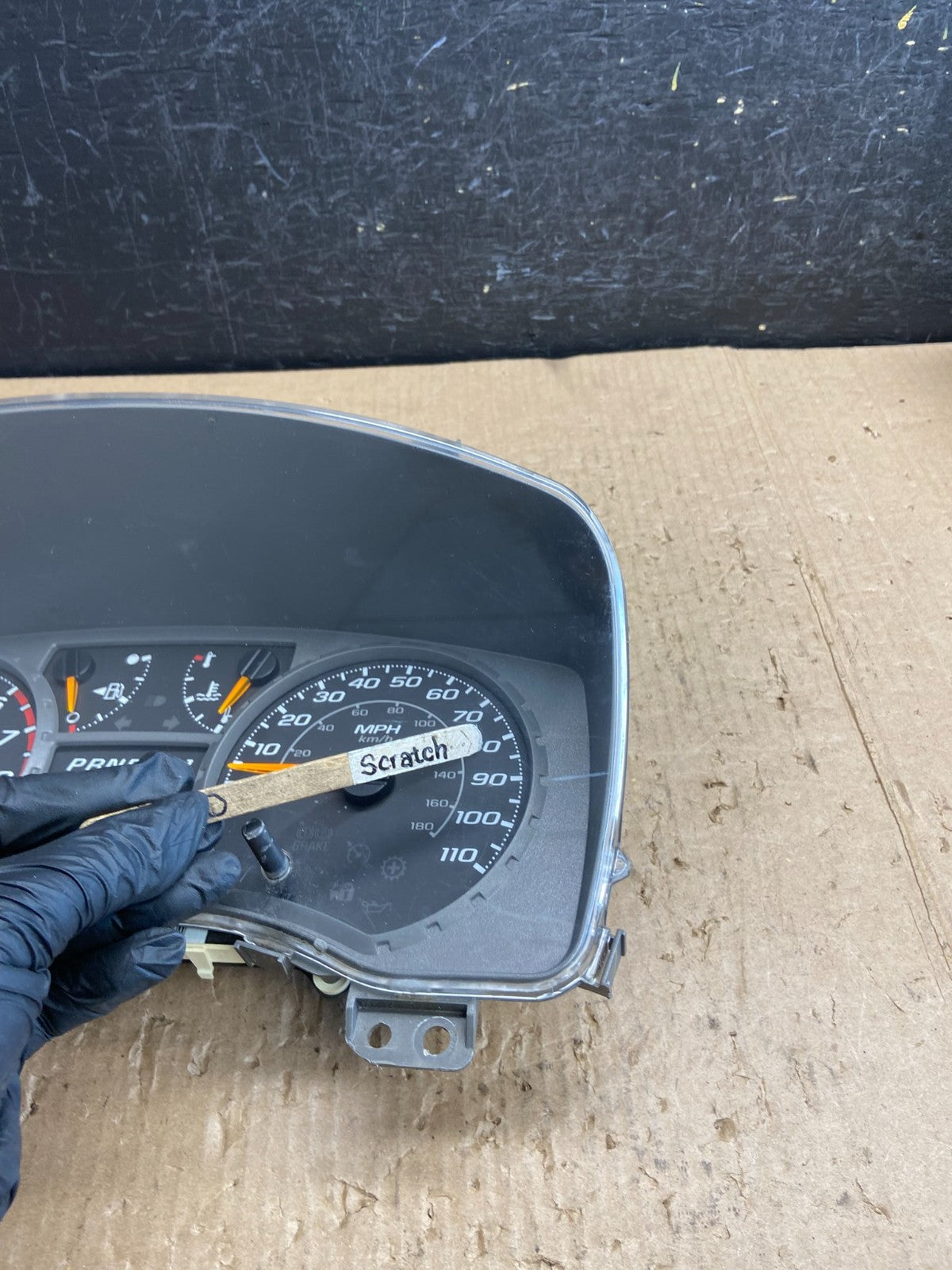 2004 to 2012 Chevrolet Colorado Instrument Cluster Speedometer AE4298 DW3