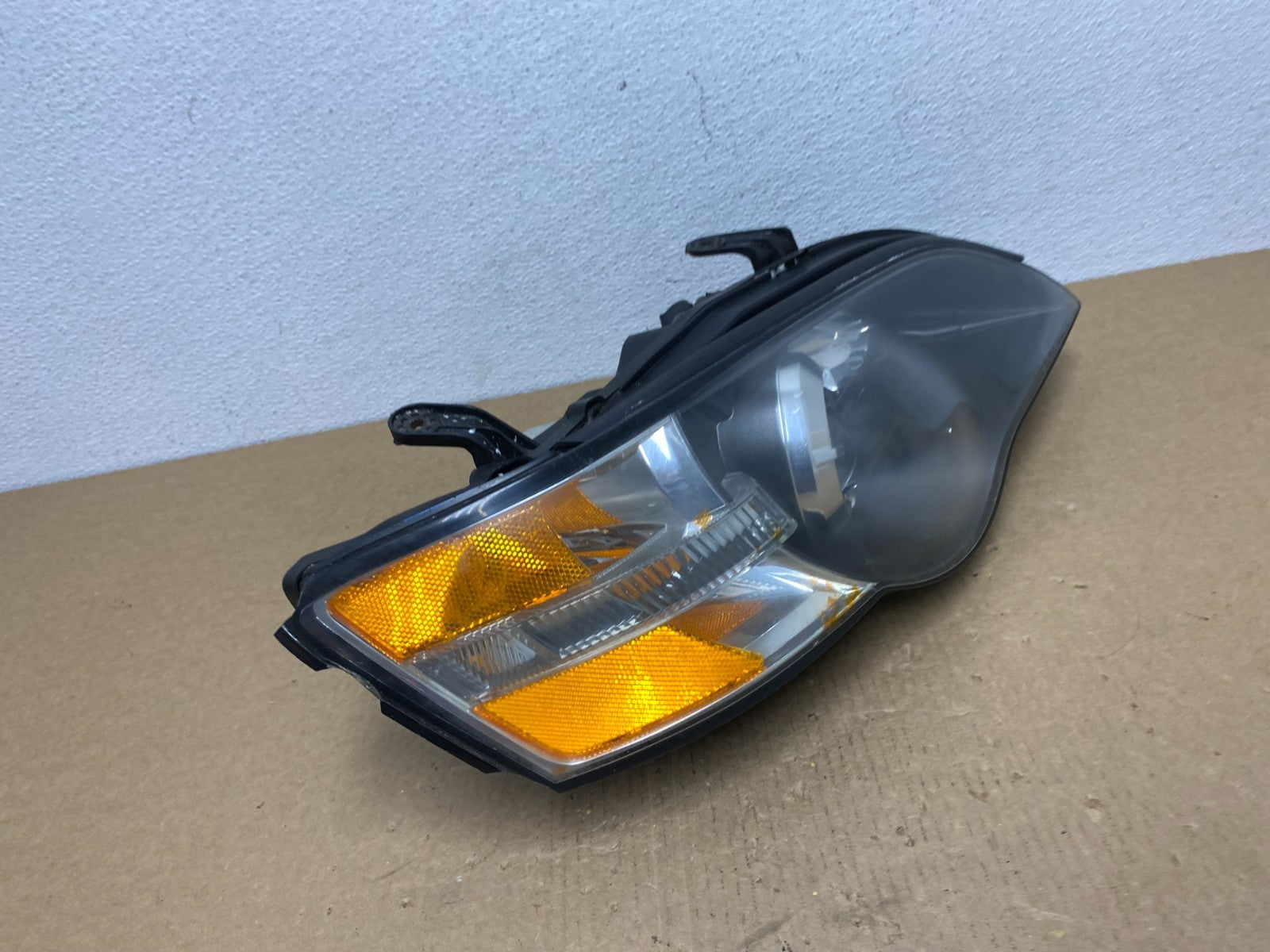2006 to 2007 Subaru Legacy Right Passenger RH Side Headlight AC1195 DW2