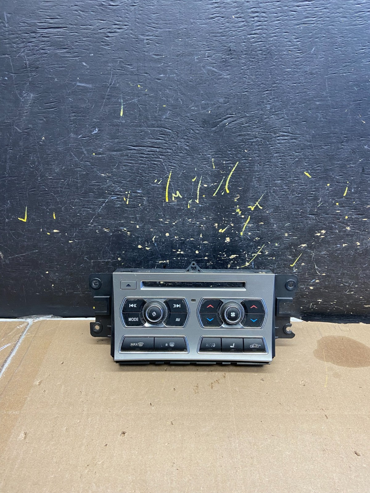 2012 to 2015 Jaguar XF Audio and Climate Control Panel OEM ab1951 DG0