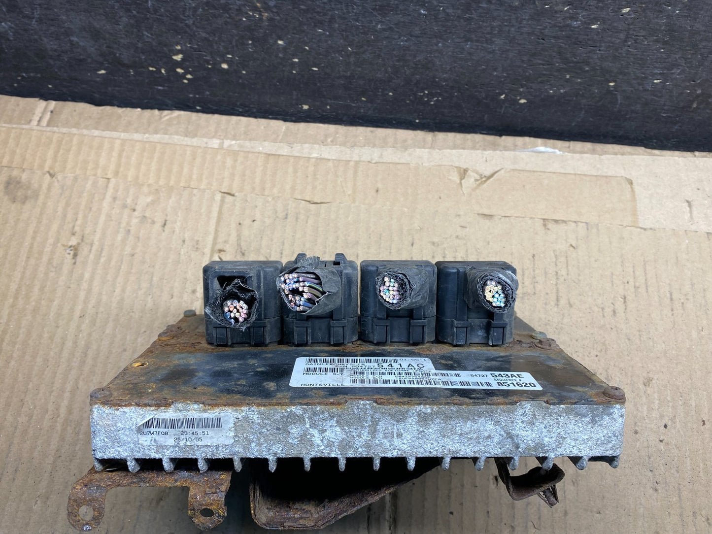 2006 Chrysler Pacifica Engine Control ECU ECM EBX Module y1334 DG3