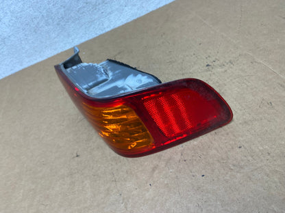 2000 to 2001 Toyota Camry Right Passenger Rh Tail Light AE3026 LK1